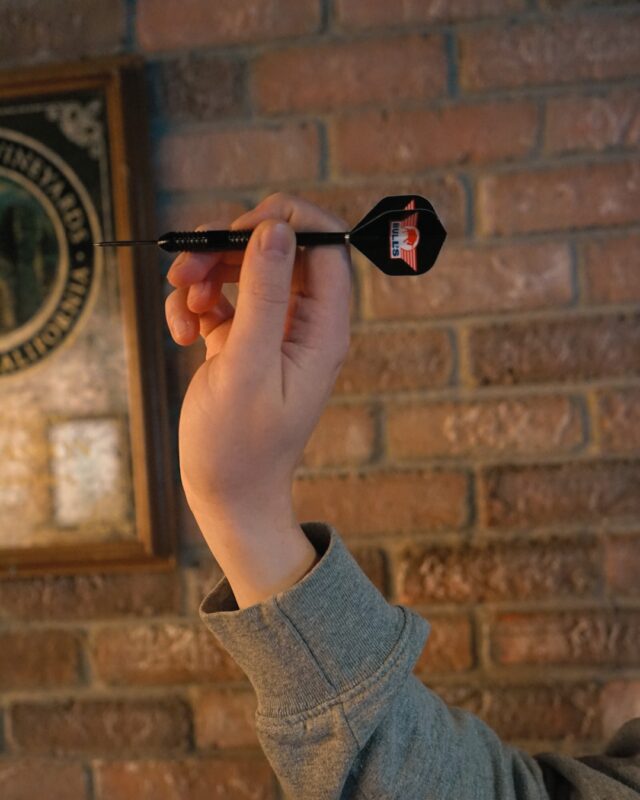 Darts ja pari kylmää pitkää kylkeen - ei oo parempaa! 🎯 Tule peleille Konjaan ja nappaa frendit messiin - puitteet ja juomapuoli on kunnossa! 🍻

#konjamalmi #malmi